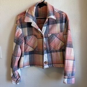 Timing Cropped Plaid Jacket Small Cozy Flannel Shirt Jacket Pink Blue Cream